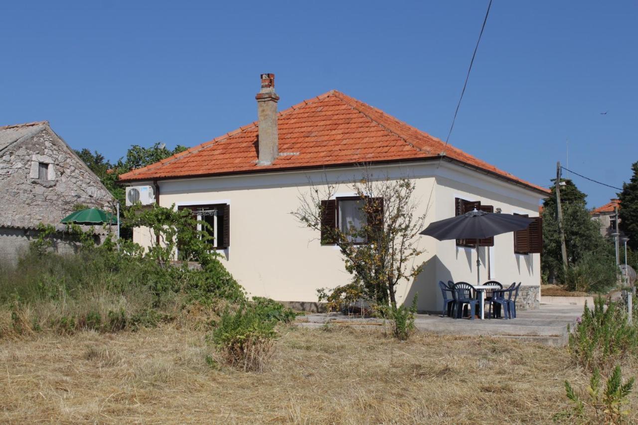 Apartments With A Parking Space Savar, Dugi Otok - 8127 Exterior foto